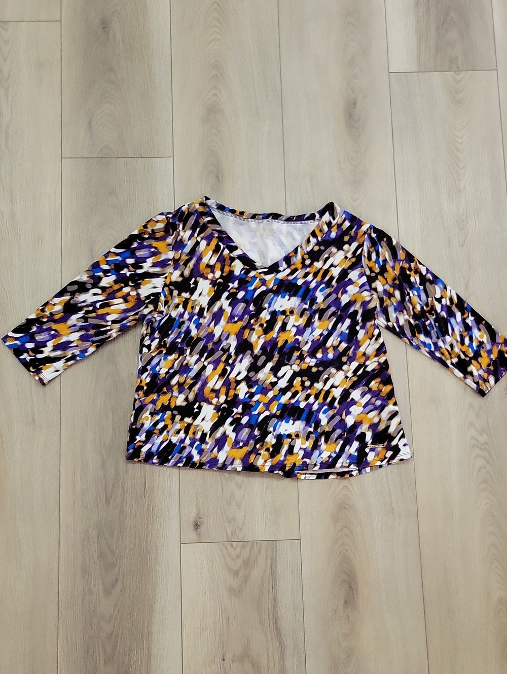 Anne Klein Sport Abstract V-Neck Top in Purple, Gold, Black and White